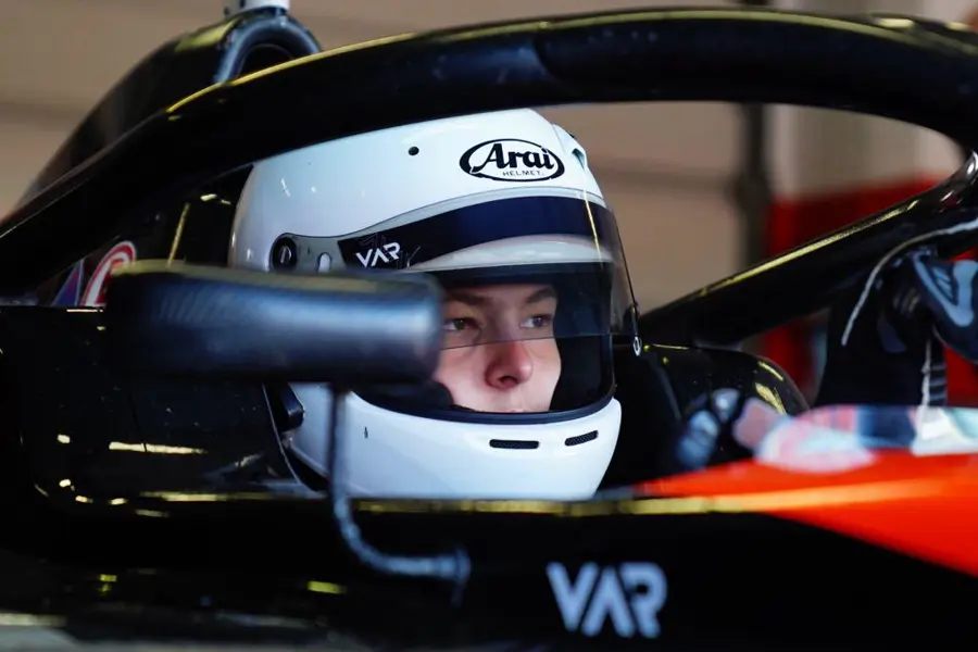 Alex Ruta joins Van Amersfoort Racing for Full 2025 Formula 4 Campaign